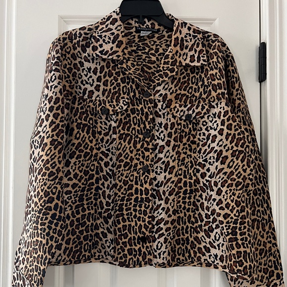 Transitions Women's Animal Print 100% Silk Button Down Top - Picture 1 of 7